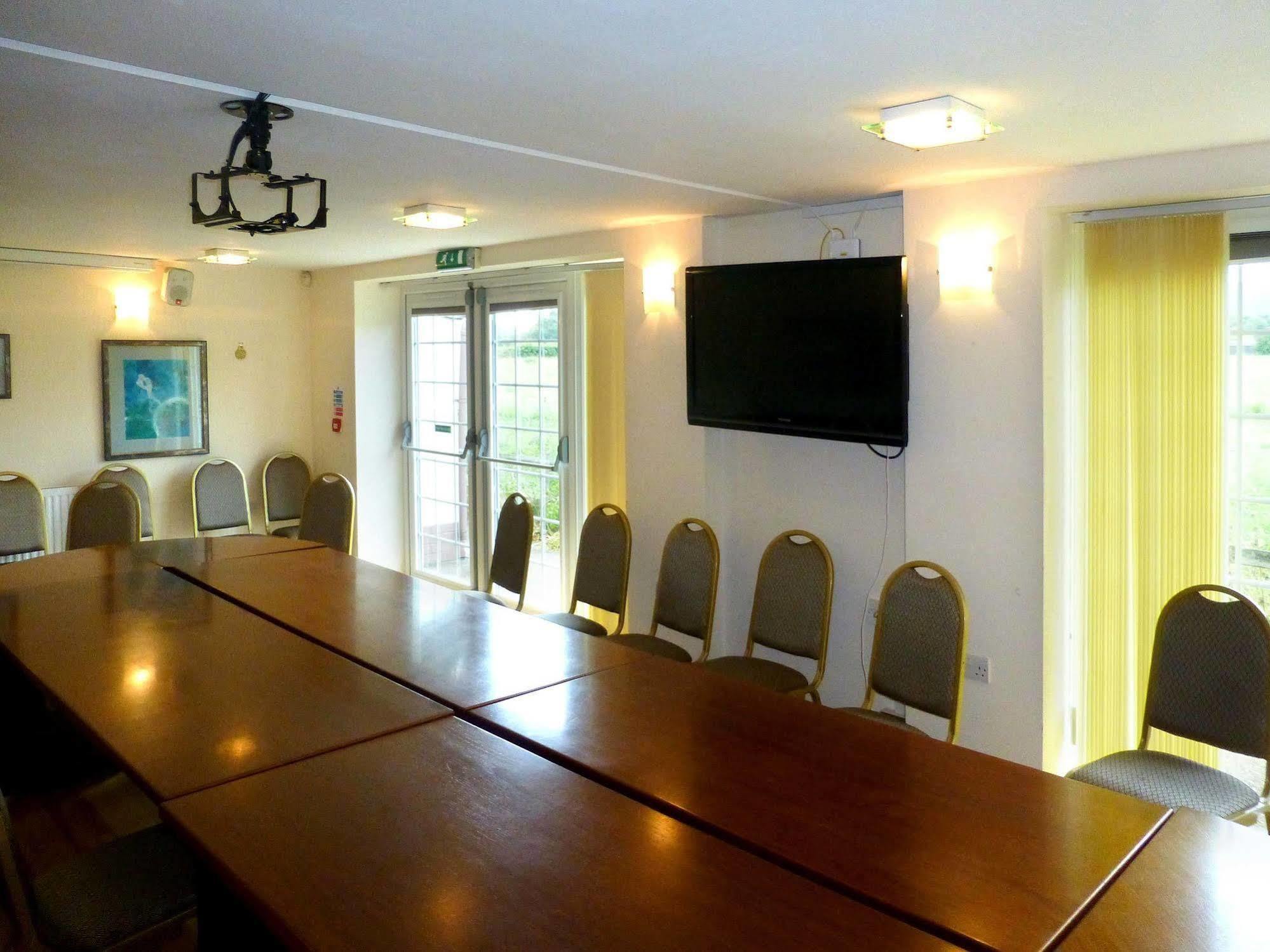 The Peacock Country Inn Chinnor Εξωτερικό φωτογραφία